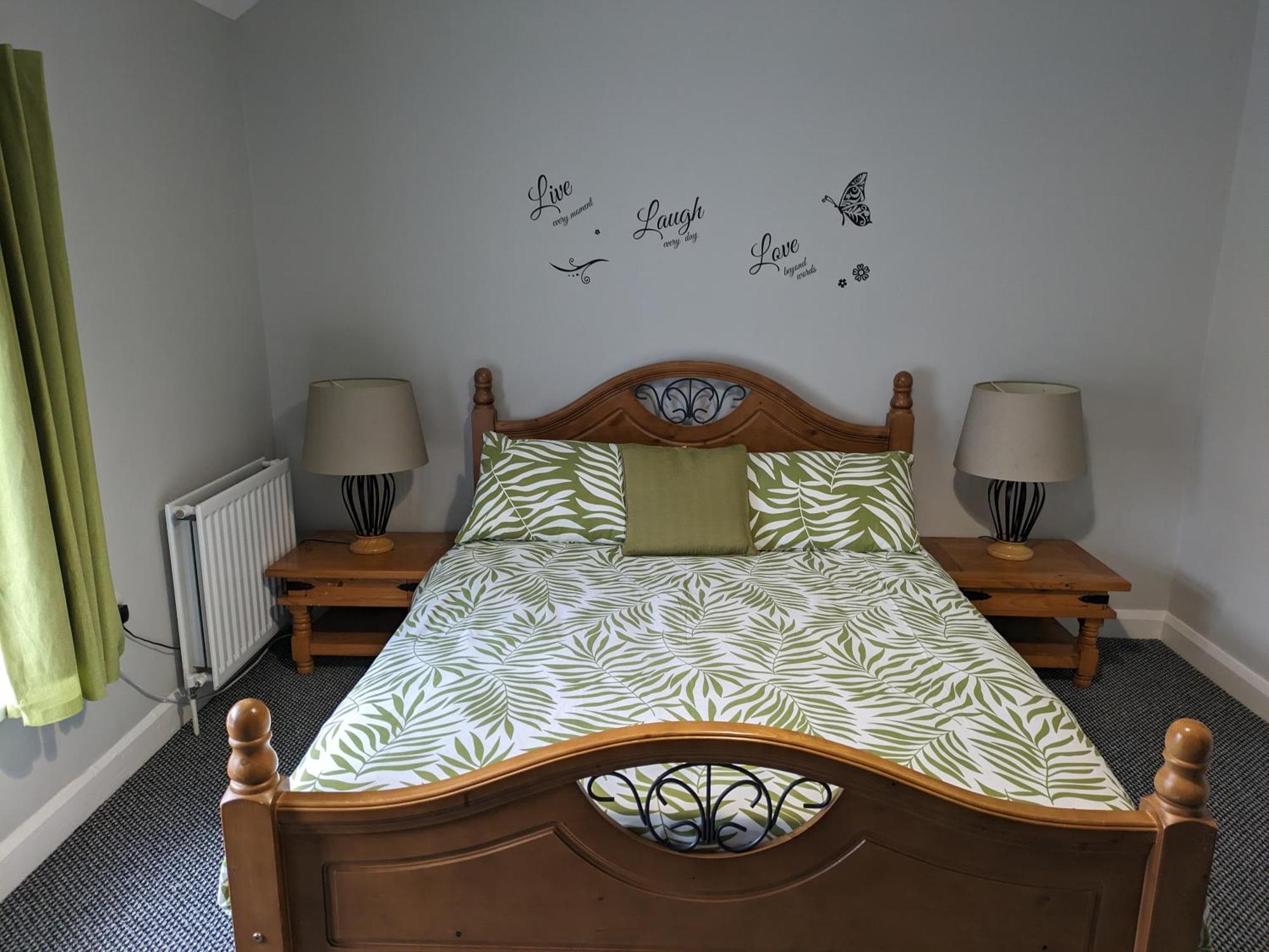 Maire Toireasa - Cosy Refurbished Property In The Gaeltacht Quarter بلفاست المظهر الخارجي الصورة