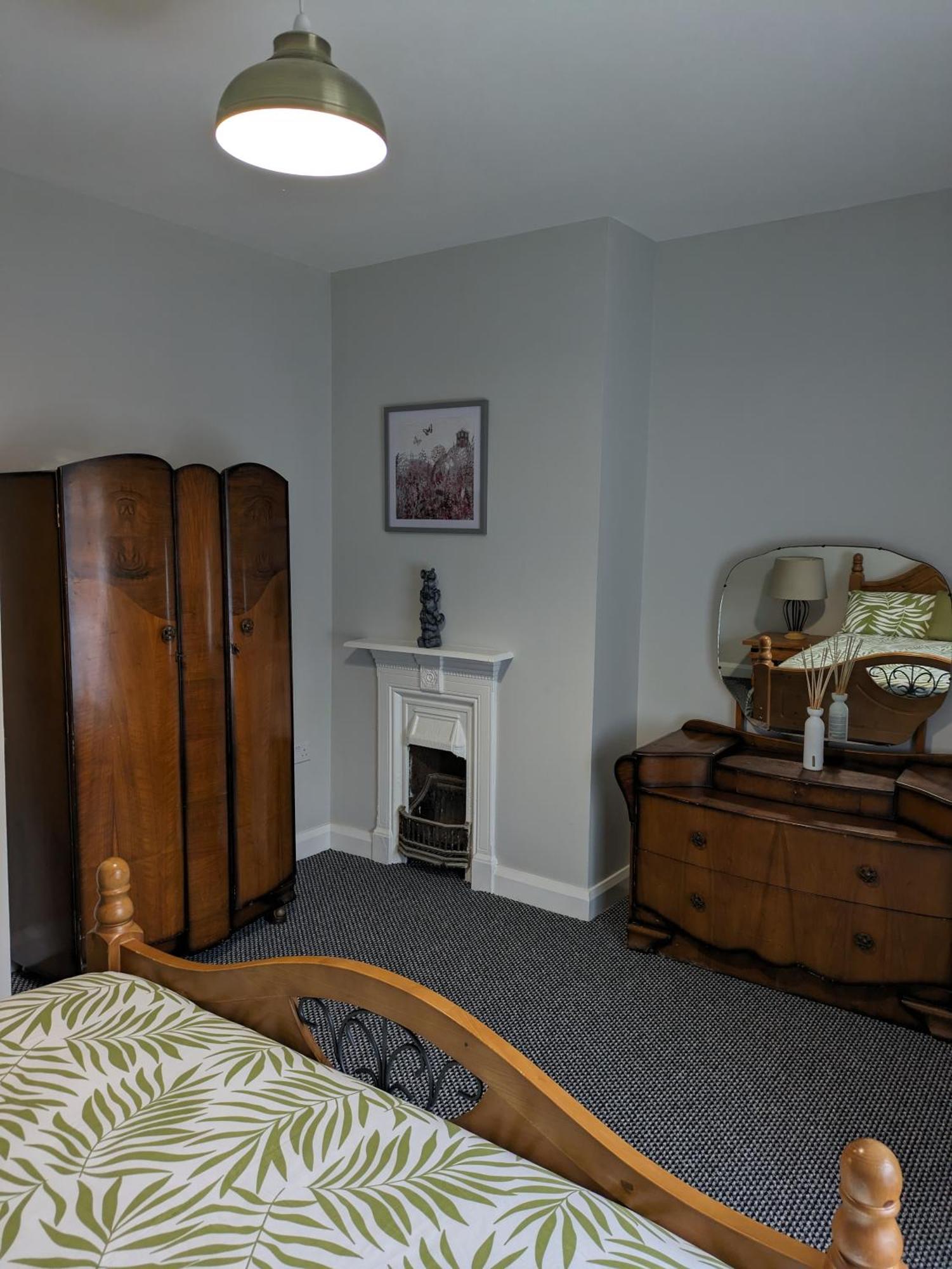 Maire Toireasa - Cosy Refurbished Property In The Gaeltacht Quarter بلفاست المظهر الخارجي الصورة